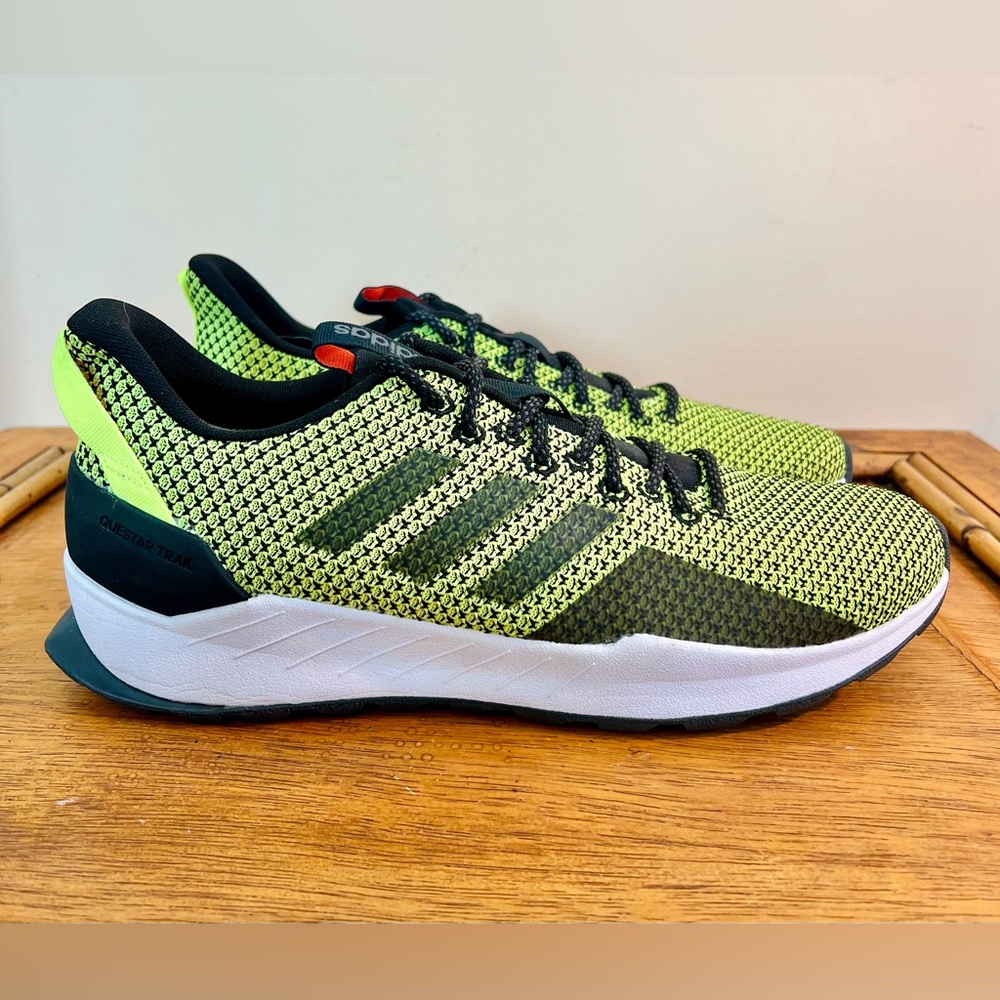 NEW Adidas Men's Questar Trail Running Shoe Black/Hi-Res Yellow Size 11.5